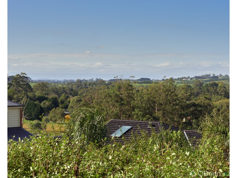 21 Jackson Drive, Drouin VIC 3818