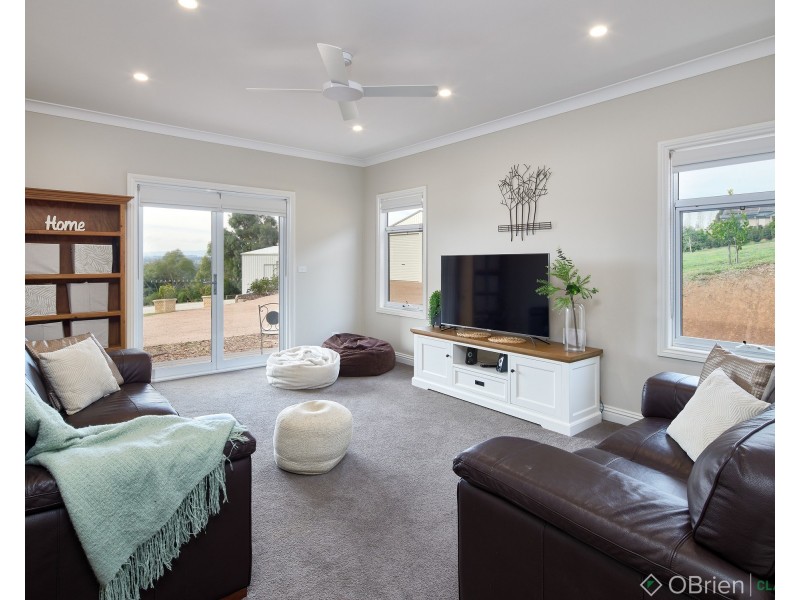 7 Hillview Close, Nilma VIC 3821