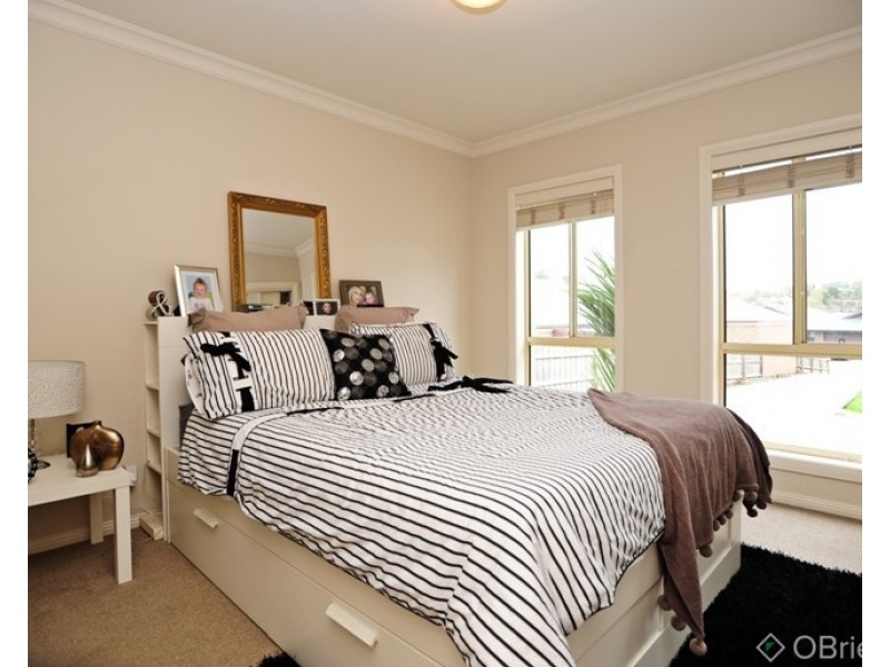 2/8 Stoll Street, Warragul VIC 3820