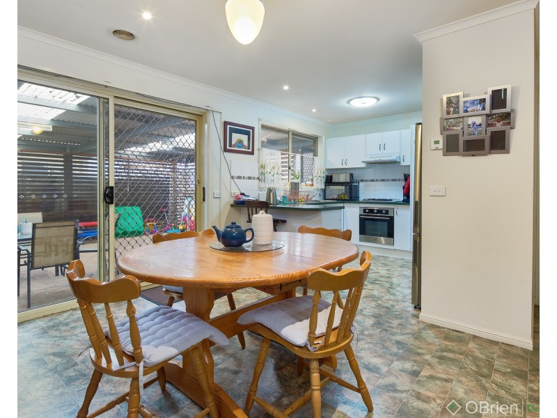 10 Eden Place, Drouin VIC 3818