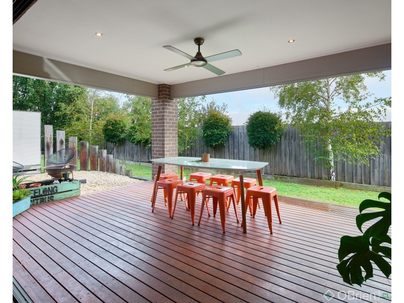 29 Hatfield Drive, Drouin VIC 3818