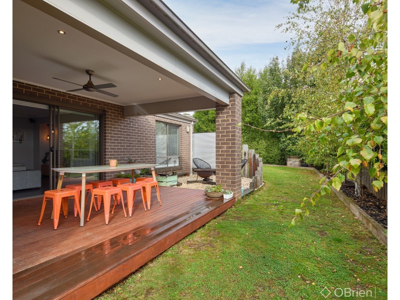 29 Hatfield Drive, Drouin VIC 3818