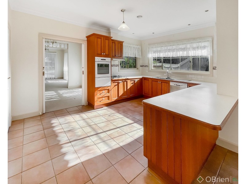 13 Oak Court, Warragul VIC 3820