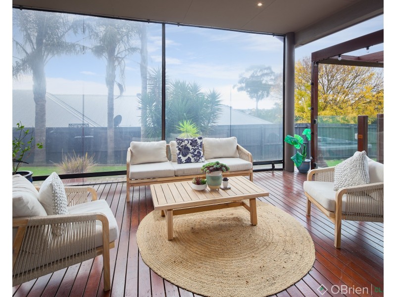 16 Cromie Drive, Warragul VIC 3820