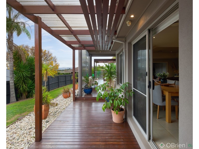 16 Cromie Drive, Warragul VIC 3820