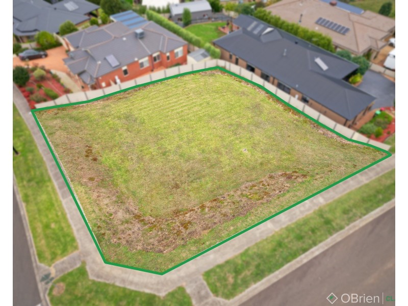29 Waterside Drive, Drouin VIC 3818