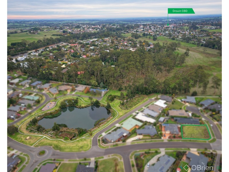 29 Waterside Drive, Drouin VIC 3818