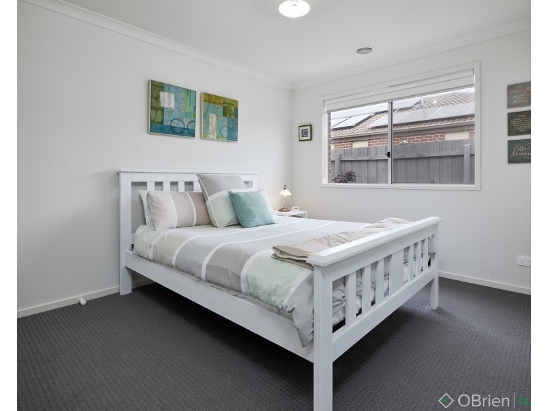 10 Pepper Crescent, Drouin VIC 3818