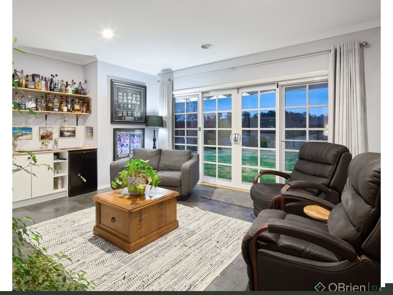 2 Bushy Park Court, Drouin VIC 3818