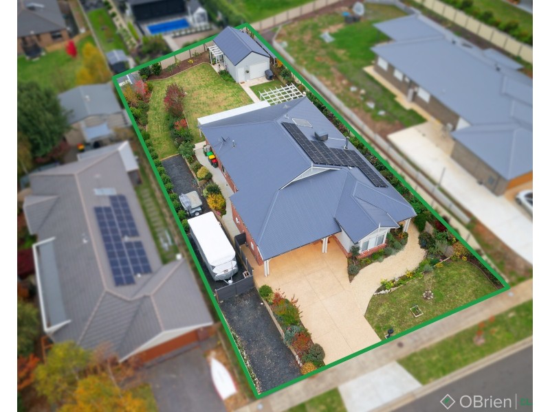 2 Bushy Park Court, Drouin VIC 3818