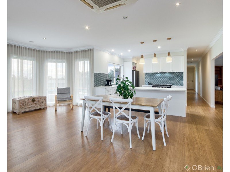 58 Brock Road, Hallora VIC 3818