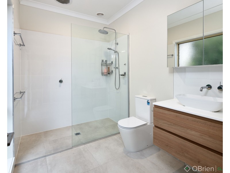58 Brock Road, Hallora VIC 3818
