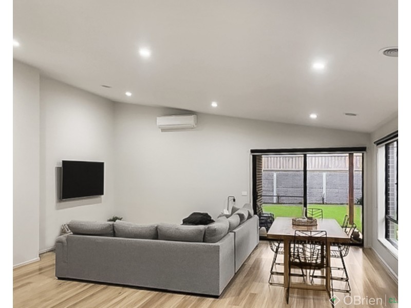 90 Willandra Circuit, Warragul VIC 3820