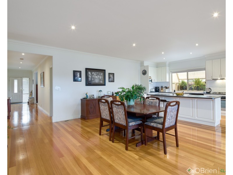 14 Munro Street, Warragul VIC 3820