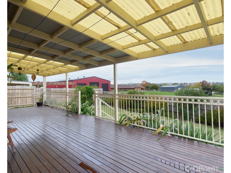14 Munro Street, Warragul VIC 3820
