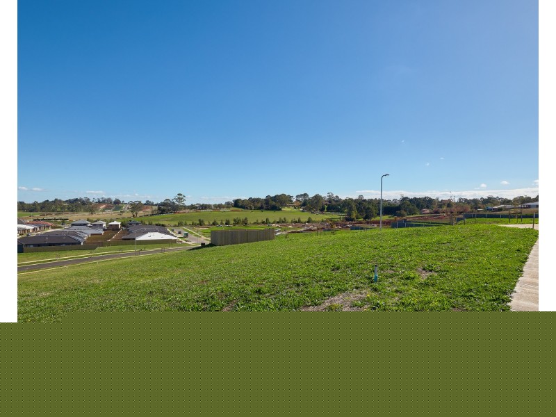 13 Coconut Street, Drouin VIC 3818