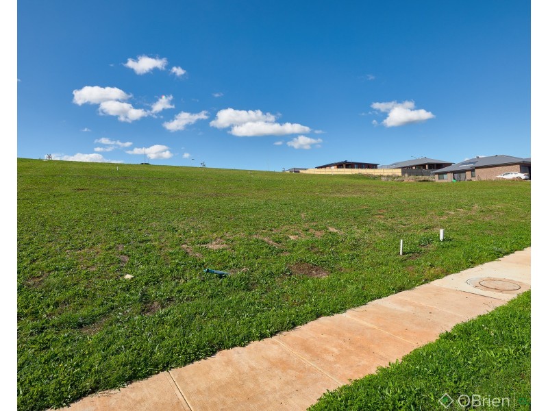 10 Evecta Street, Drouin VIC 3818