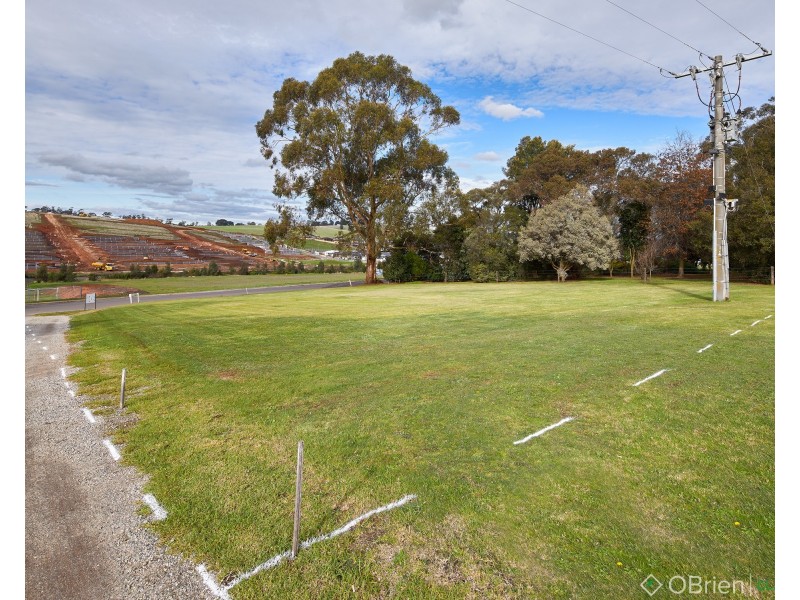 2/72 Weebar Road, Drouin VIC 3818