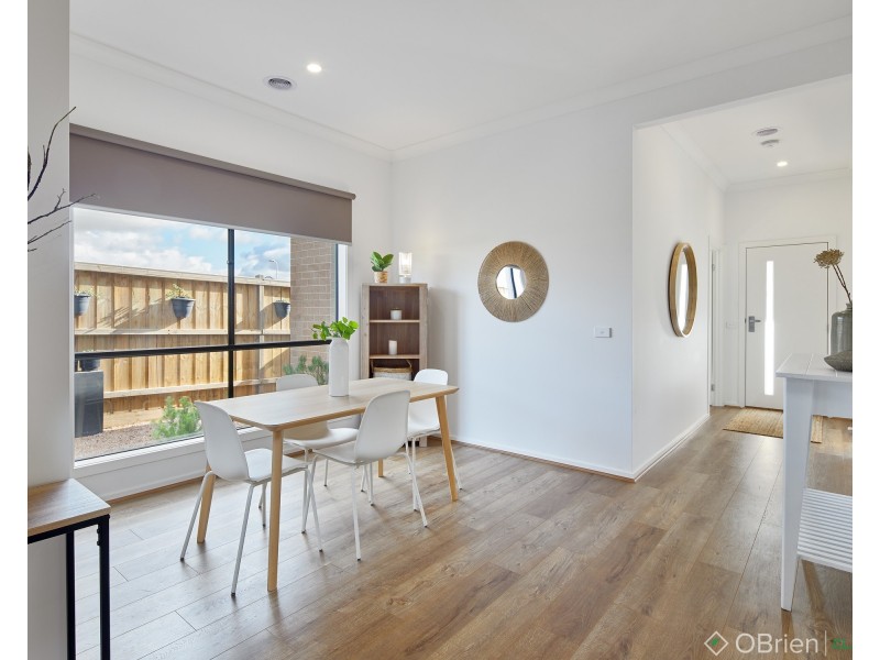 47 Harmon Drive, Drouin VIC 3818