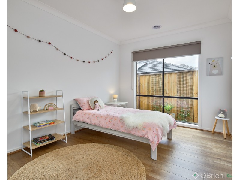 47 Harmon Drive, Drouin VIC 3818