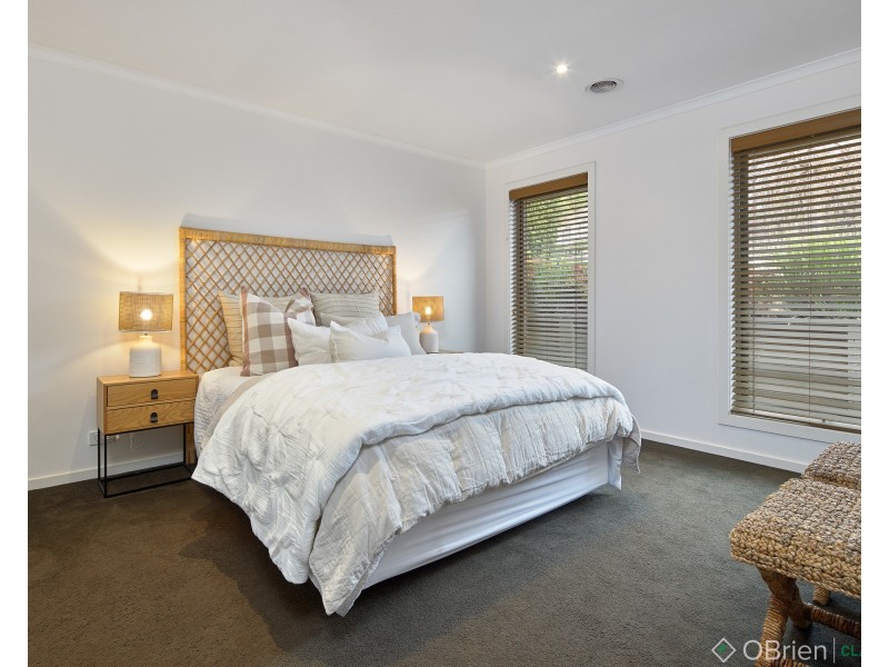 6 Empire Avenue, Drouin VIC 3818