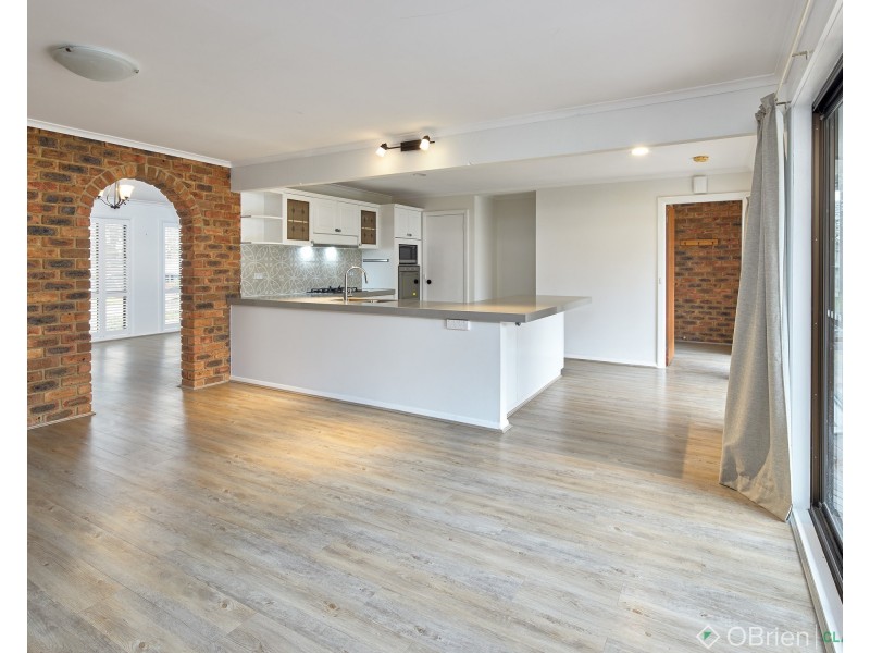 7 Hill Street, Drouin VIC 3818