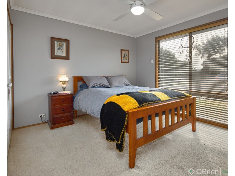 24 Wade Street, Drouin VIC 3818