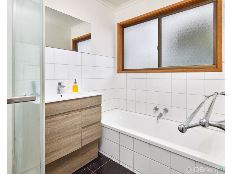 24 Wade Street, Drouin VIC 3818