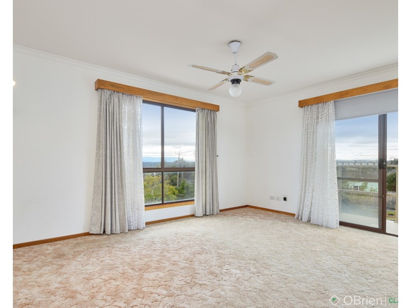 69 Shanahan Parade, Newborough VIC 3825