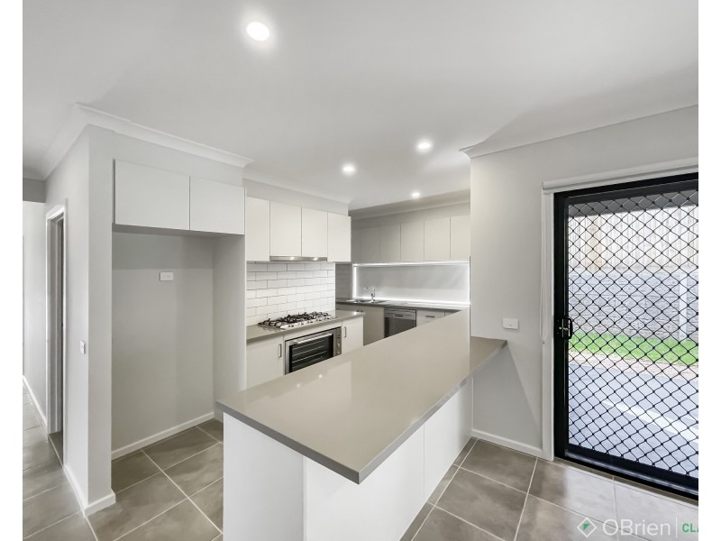 4 Plenty Drive, Warragul VIC 3820