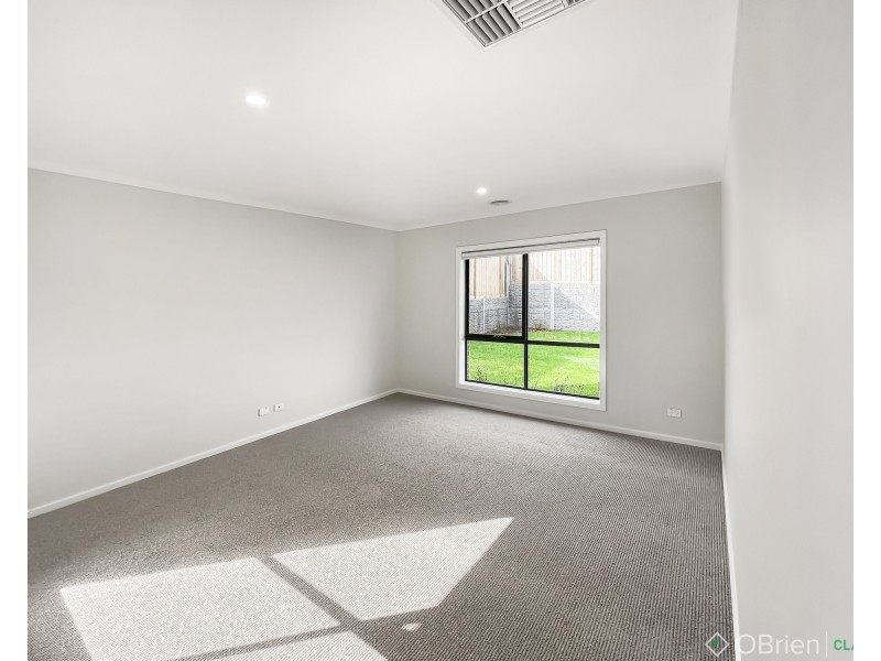 4 Plenty Drive, Warragul VIC 3820