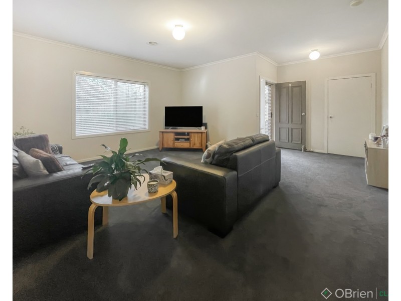 6/22a Albert Road, Drouin VIC 3818