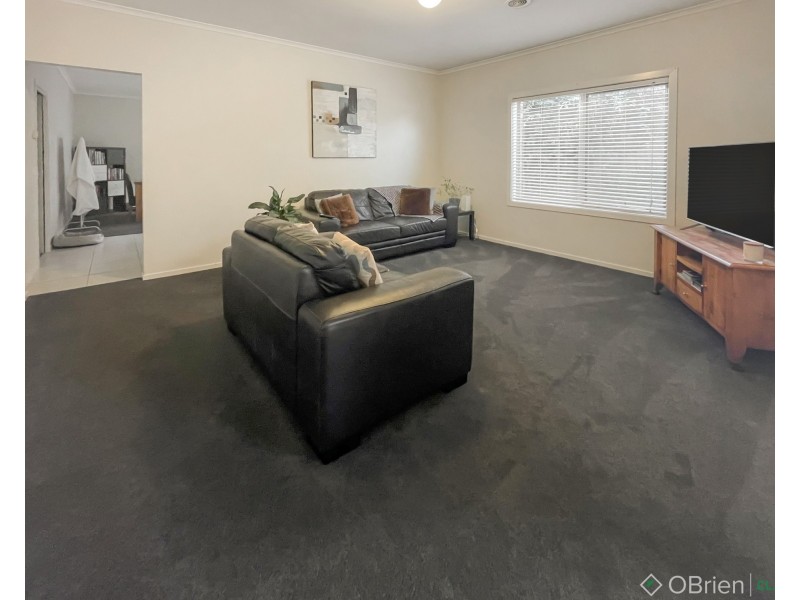6/22a Albert Road, Drouin VIC 3818