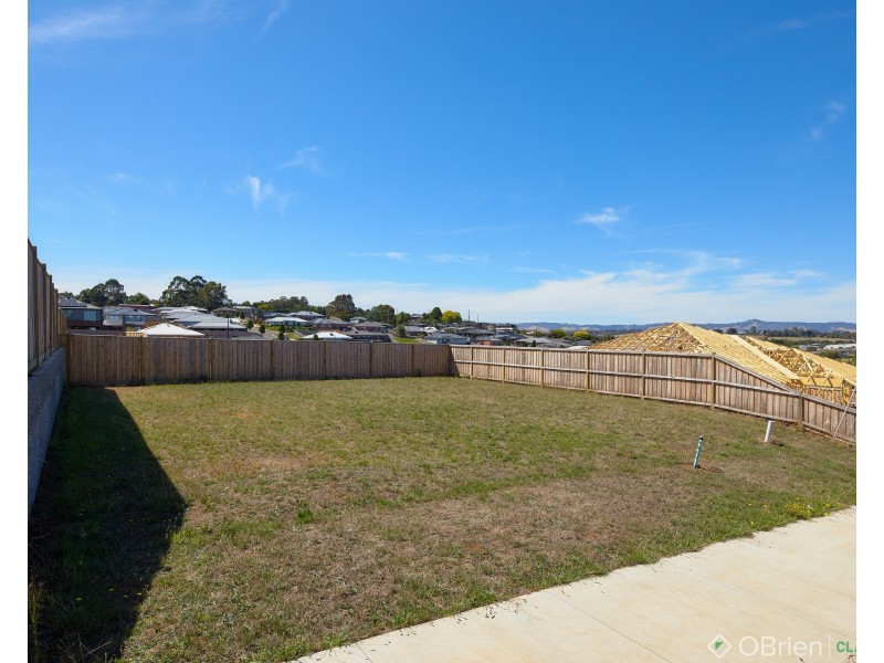18 Tassell Drive, Warragul VIC 3820