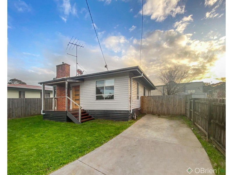 13 Mckindlay Street, Drouin VIC 3818