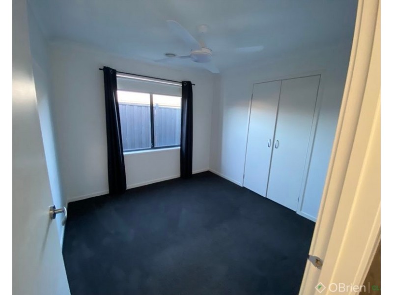 32 Boyd Avenue, Warragul VIC 3820