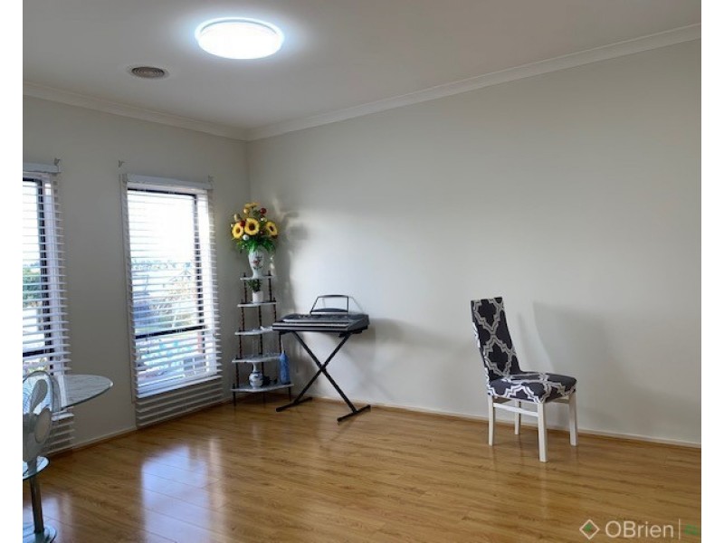 27 Skipton Street, Drouin VIC 3818