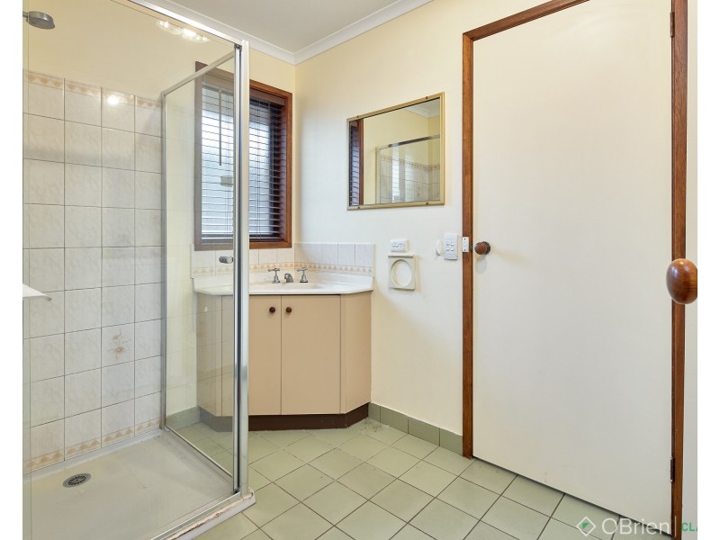 5/16 Cambridge Drive, Warragul VIC 3820