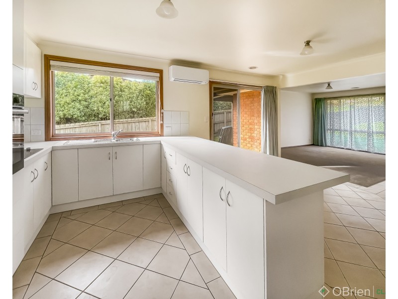 23 Walker Drive, Drouin VIC 3818