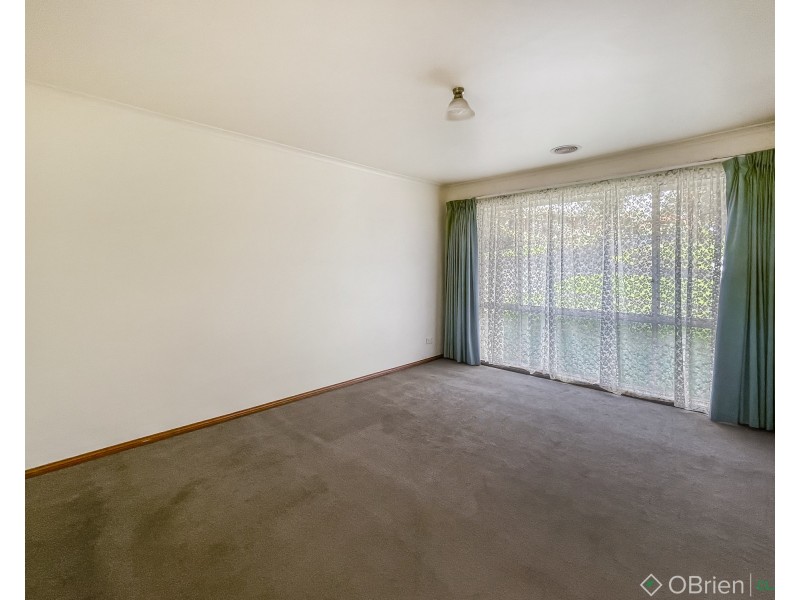 23 Walker Drive, Drouin VIC 3818