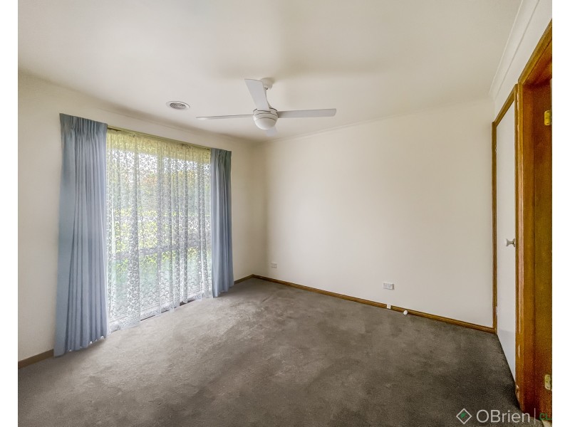 23 Walker Drive, Drouin VIC 3818