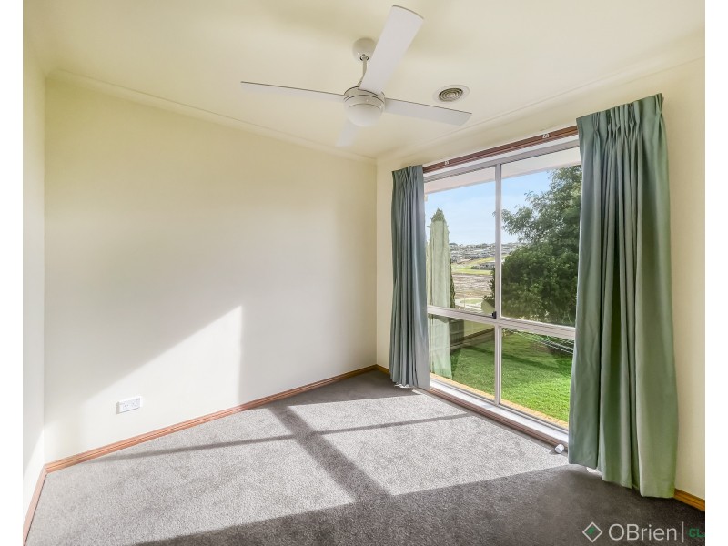 23 Walker Drive, Drouin VIC 3818