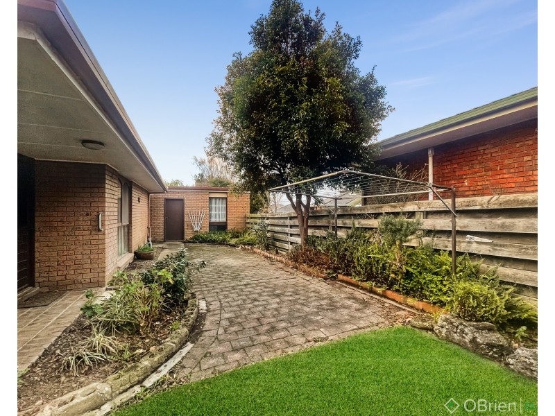 4/32 Young Street, Drouin VIC 3818