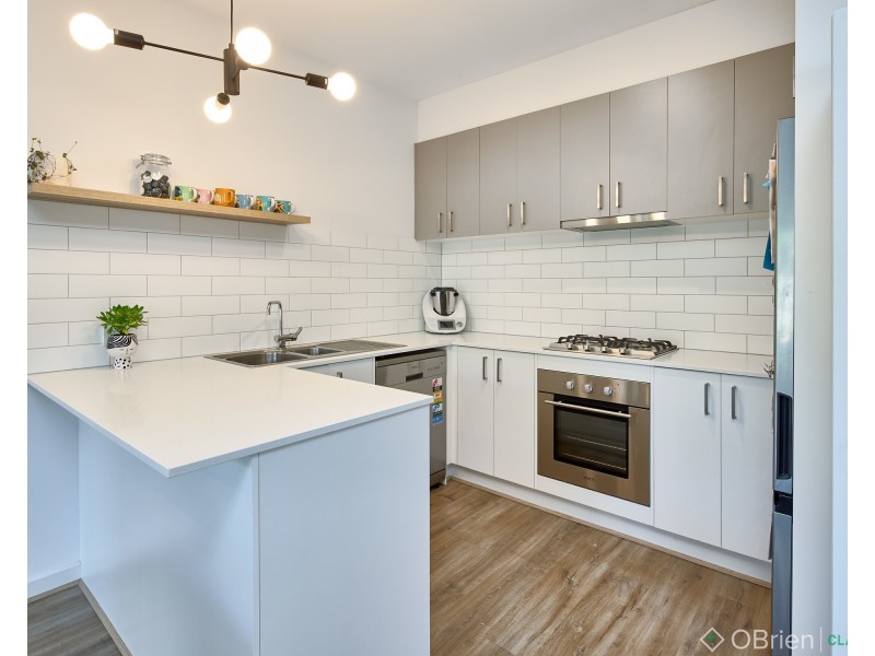 3/14 Park View Road, Drouin VIC 3818