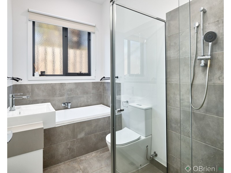 3/14 Park View Road, Drouin VIC 3818