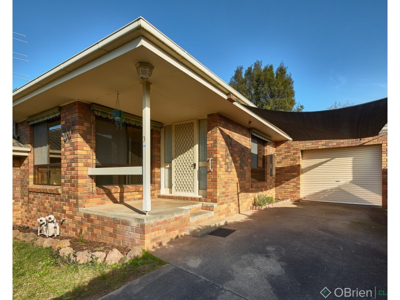 3/1 Fuhrmann Court, Drouin VIC 3818