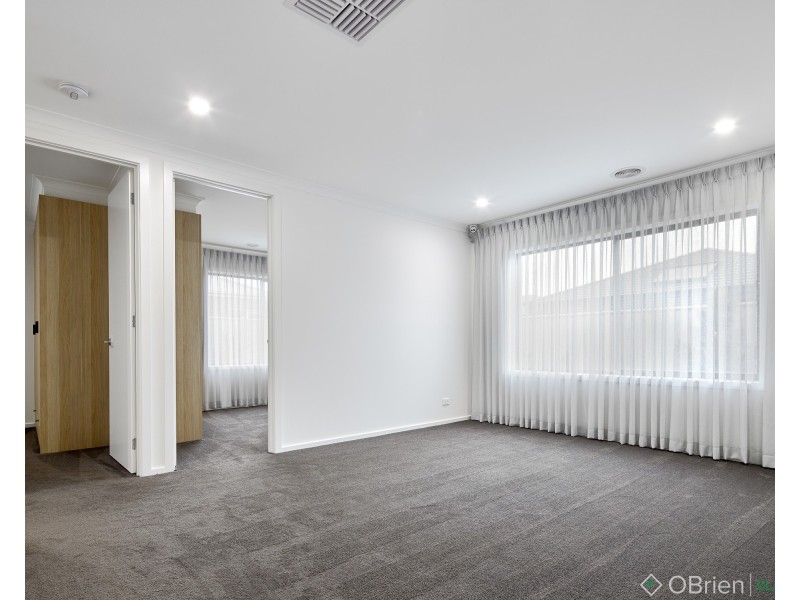 20 King Parrot Boulevard, Drouin VIC 3818