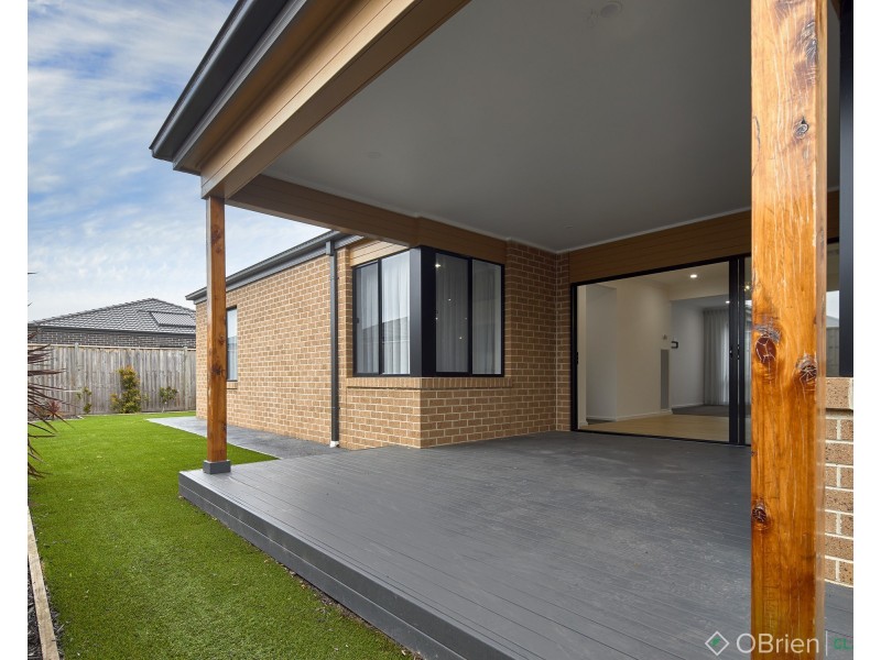 20 King Parrot Boulevard, Drouin VIC 3818