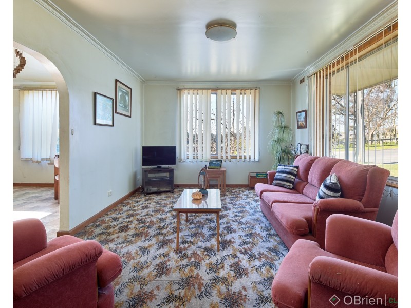 9 Oddy Street, Drouin VIC 3818