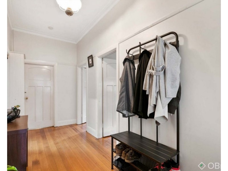 8 Lampard Road, Drouin VIC 3818